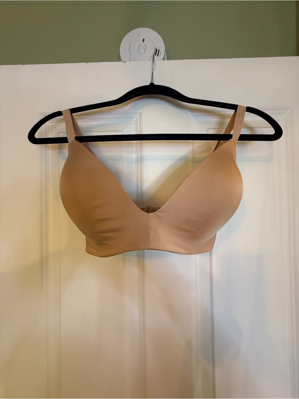 SKIMS Wireless Form T-Shirt Demi Bra - 34DD
